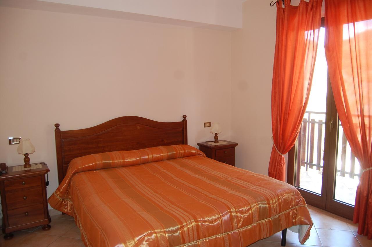 B&B La Tana Dell'Orso Villalago Eksteriør bilde