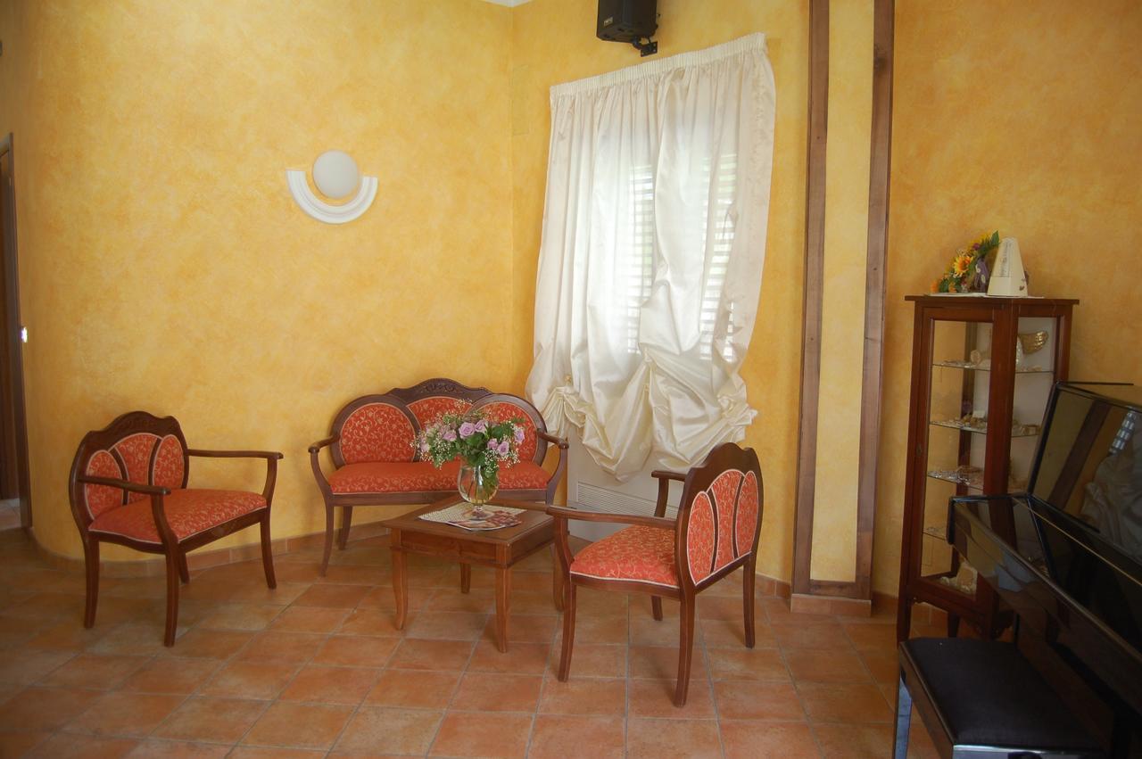 B&B La Tana Dell'Orso Villalago Eksteriør bilde